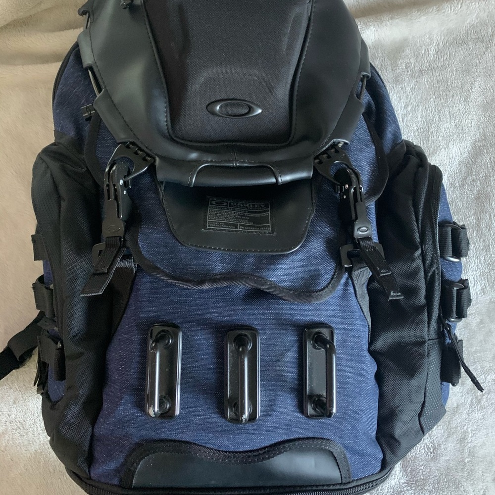 Oakley Kitchen Sink LX